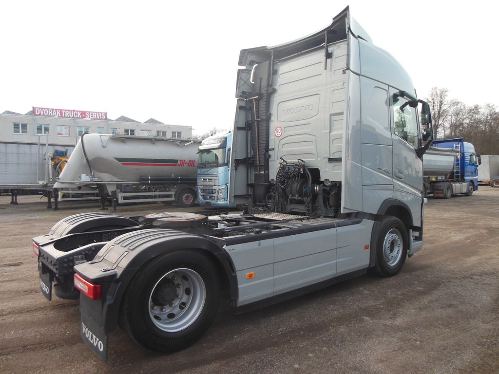 Volvo FH 13/460 TURBO COMPOUND,I-SAVE,I-PARK COOL,TOP Volvo FH 13/460 TURBO COMPOUND,I-SAVE,I-PARK COOL,TOP - 트랙터 유닛 : 사진 3 Volvo FH 13/460 TURBO COMPOUND,I-SAVE,I-PARK COOL,TOP Volvo FH 13/460 TURBO COMPOUND,I-SAVE,I-PARK COOL,TOP - 트랙터 유닛 : 사진 3