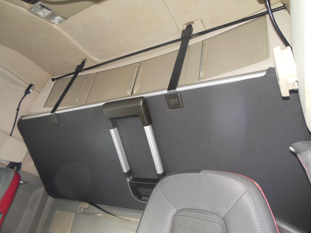 트랙터 유닛 Volvo FH 13/500, GLOBE XL, HYDRAULIK, ALU FELGEN, TOP! : 사진 11 트랙터 유닛 Volvo FH 13/500, GLOBE XL, HYDRAULIK, ALU FELGEN, TOP! : 사진 11