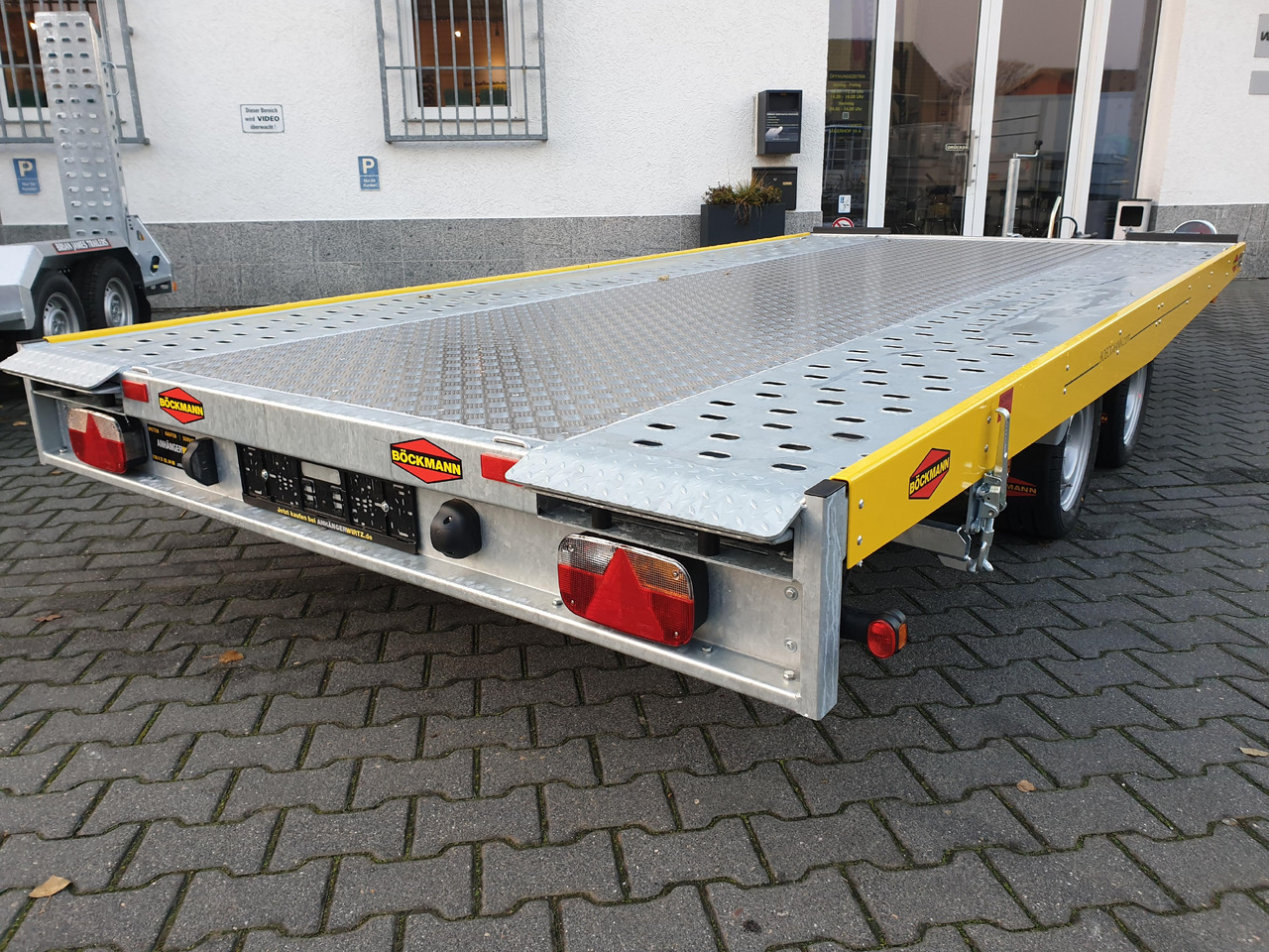 Böckmann AH 4320/35 430x208cm easyload ankipbar Aluboden 3500kg - 오토트랜스포터 트레일러 : 사진 3 Böckmann AH 4320/35 430x208cm easyload ankipbar Aluboden 3500kg - 오토트랜스포터 트레일러 : 사진 3