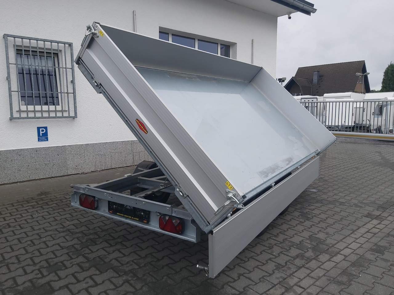 덤프 트레일러 Böckmann Kipper DK AL 3718/35 Profi 374x180x35cm Elektrisch + NHP (L) 3500kg Modell 2024 : 사진 10