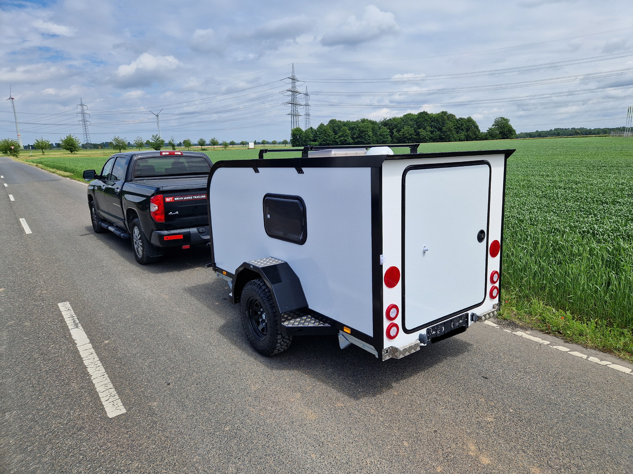 캐러밴 Cargo Base Camp offroad M 290x148x128cm Solar Akku 12 Volt Reeling 1350kg 100km/H : 사진 8