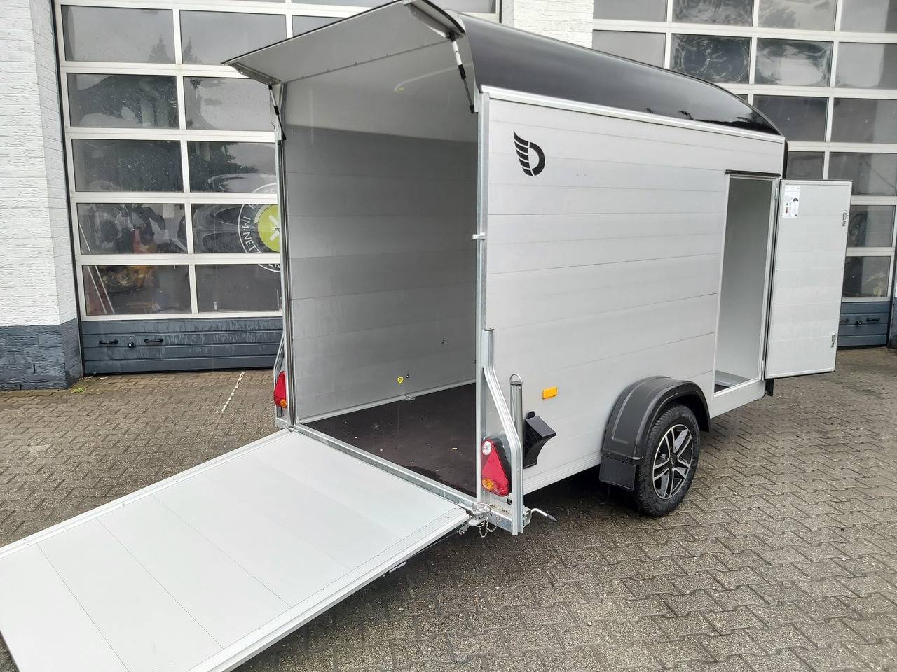 밀폐형 박스 트레일러 Cargo Roadster 300 300x150x184cm Alu Poly black Seitentür Alufelgen Pullman 100 km/H 1300kg : 사진 10