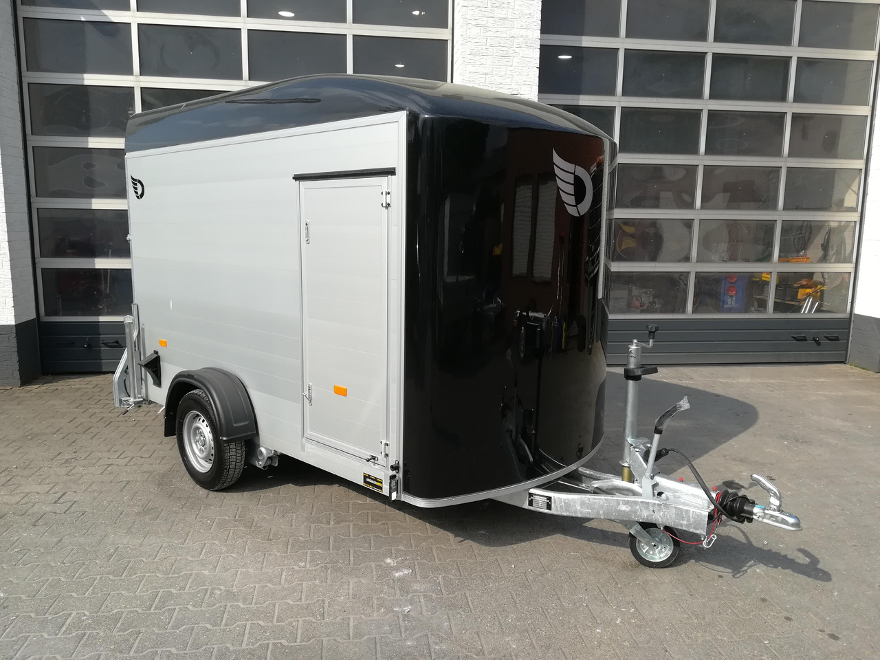 Cargo Roadster 300 300x150x184cm Alu Poly black Seitentür Pullman 100km/H 1300kg - 자동차 트레일러 : 사진 3 Cargo Roadster 300 300x150x184cm Alu Poly black Seitentür Pullman 100km/H 1300kg - 자동차 트레일러 : 사진 3