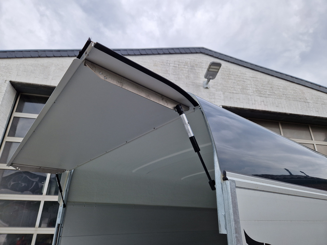 Cargo Roadster 400 312x164x184cm Alu Poly darkgrey Aluboden Seitentür 1300kg Pullman 100 km/H Abverk - 자동차 트레일러 : 사진 2 Cargo Roadster 400 312x164x184cm Alu Poly darkgrey Aluboden Seitentür 1300kg Pullman 100 km/H Abverk - 자동차 트레일러 : 사진 2