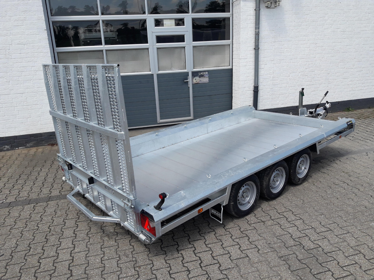 HULCO TERRAX Aluboden 394x180x27cm Heckrampe 150cm Tridem (XL) 3500kg - 플랜트 트레일러 : 사진 3 HULCO TERRAX Aluboden 394x180x27cm Heckrampe 150cm Tridem (XL) 3500kg - 플랜트 트레일러 : 사진 3