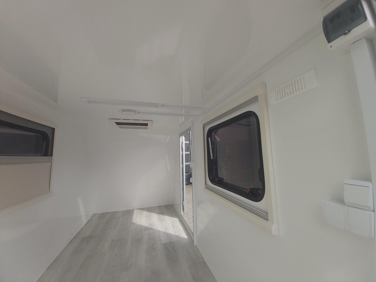 캐러밴 Kargo Camp TFS S Midi 320x150x150cm aero Seitentür Fenster Strom 230V (S) 750kg gebremst Modell 22 : 사진 7