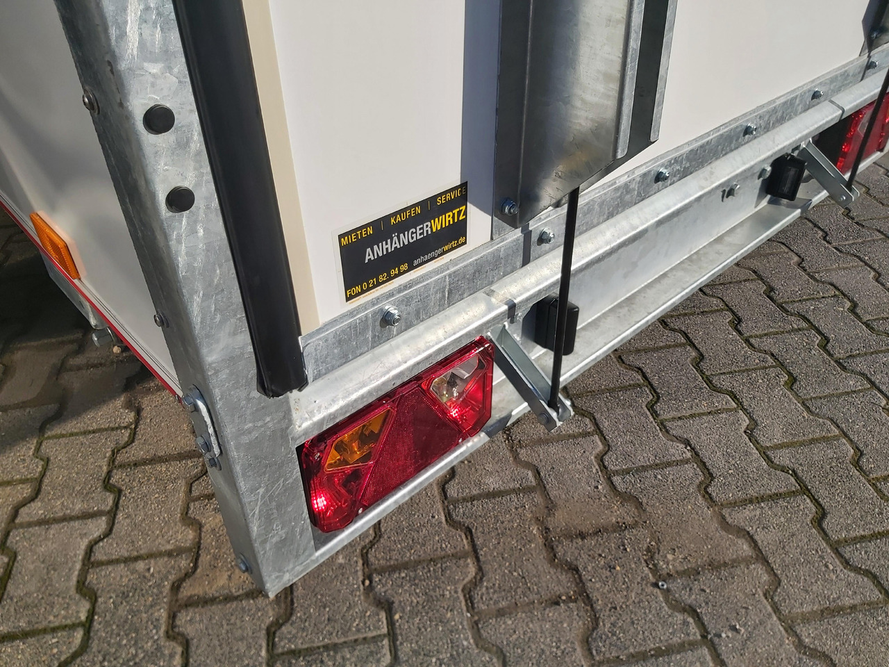 캐러밴 Kargo Camp TFS S Midi+ 320x150x180cm aero Seitentür Rampe Fenster+ 230V 12V 750kg Bremse 100km/H : 사진 15