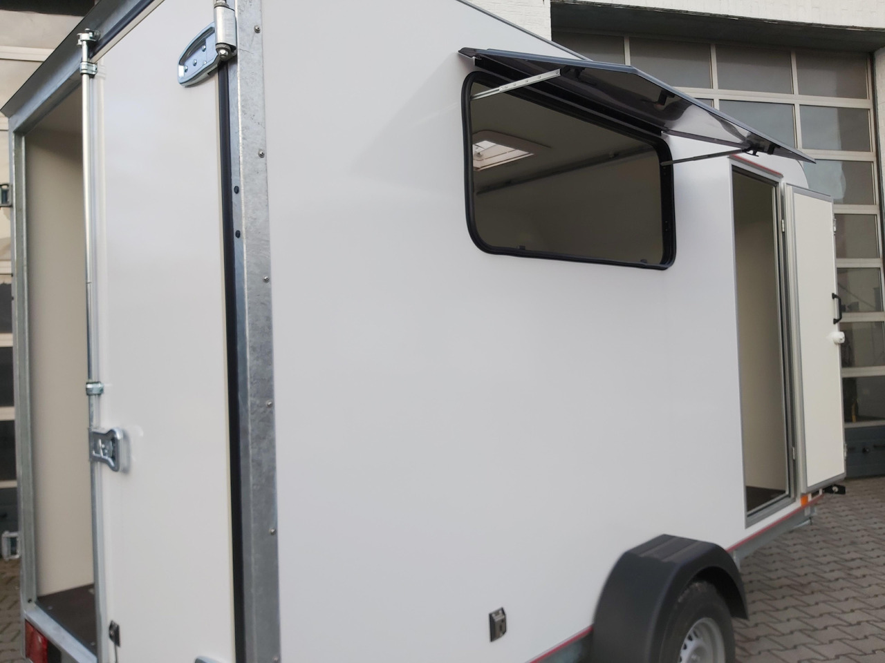 캐러밴 Koffer Sport Camp TFS 360.00 360x180x190cm aero Seitentür 2 Fenster+ DL IL 230V 1300kg 100km/H : 사진 14