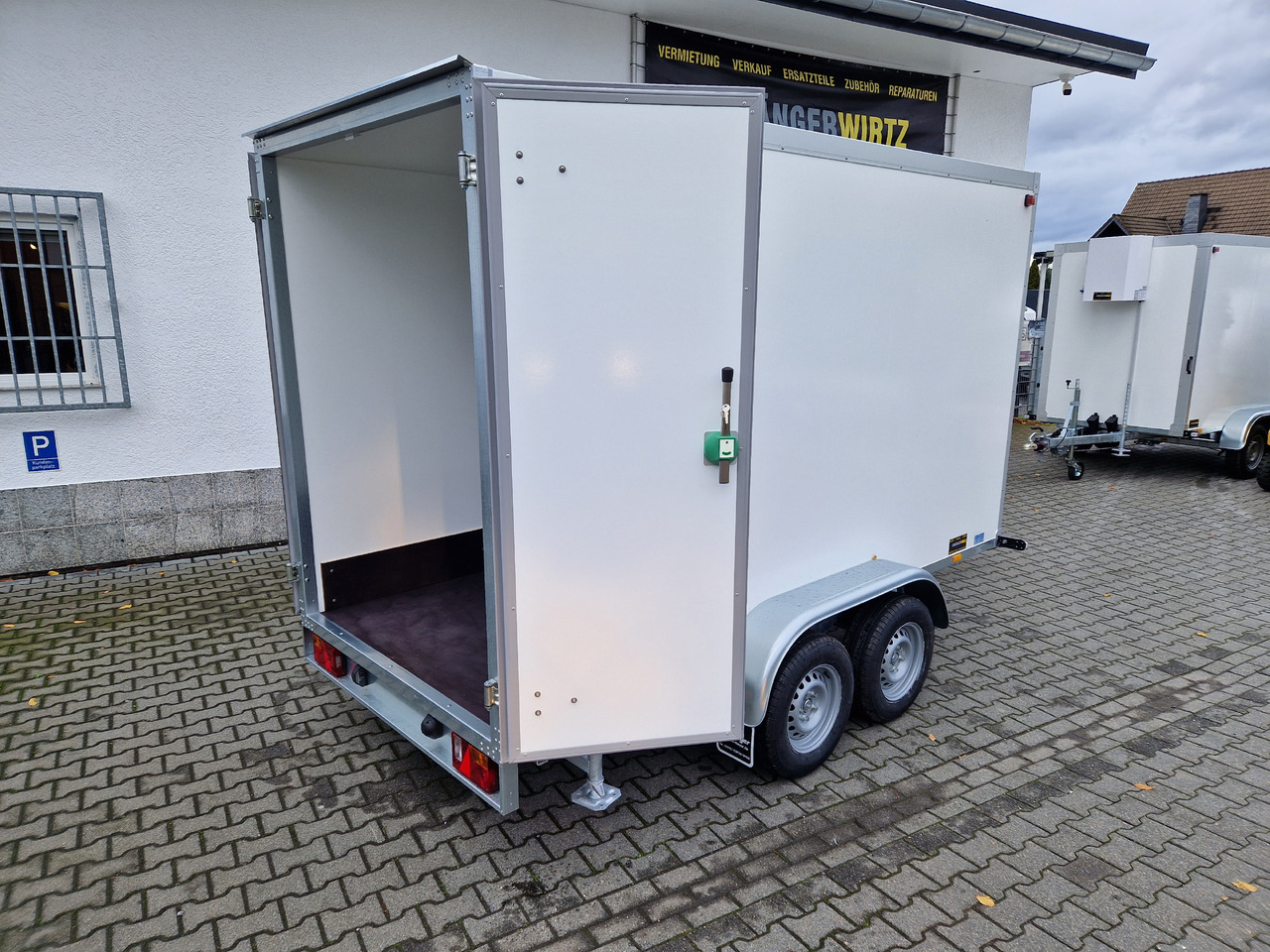 Kühlanhänger AZKF C 2735/155 343x154x200cm CiBIN 230V +Standkühlung (L) 2700kg Abverkauf - 냉동 트레일러 : 사진 3 Kühlanhänger AZKF C 2735/155 343x154x200cm CiBIN 230V +Standkühlung (L) 2700kg Abverkauf - 냉동 트레일러 : 사진 3