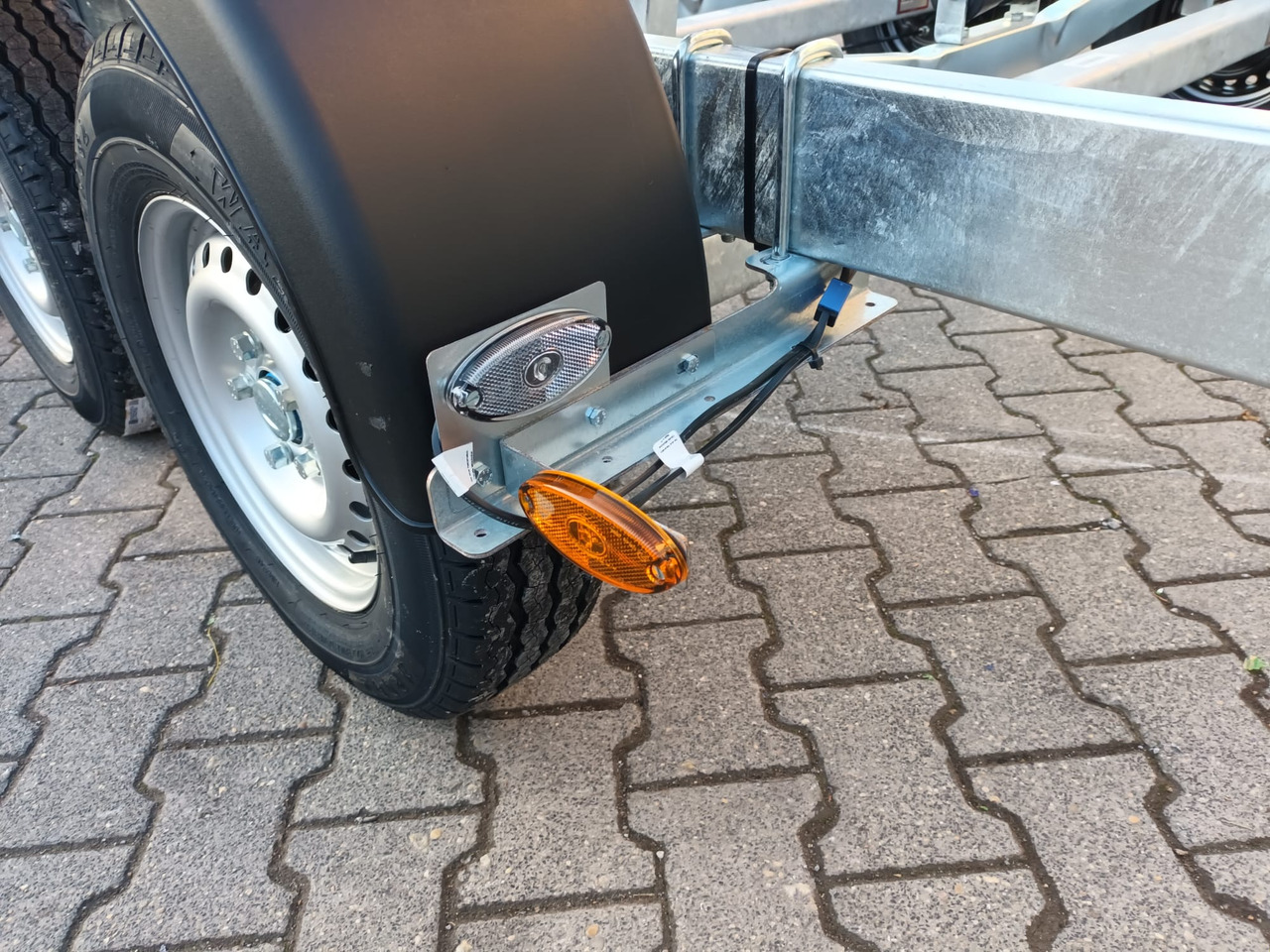 Martz Bootstrailer Yacht 3500/3 Gurtwinde Rollen Tridem 3500kg - 보트 트레일러 : 사진 4 Martz Bootstrailer Yacht 3500/3 Gurtwinde Rollen Tridem 3500kg - 보트 트레일러 : 사진 4