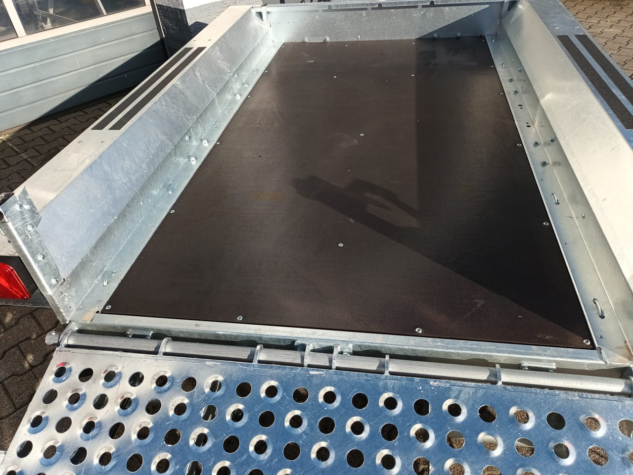 Martz Maschinentransporter BUILDER M 300x152x20cm Auffahrklappe (M) 2700kg - 플랜트 트레일러 : 사진 2 Martz Maschinentransporter BUILDER M 300x152x20cm Auffahrklappe (M) 2700kg - 플랜트 트레일러 : 사진 2