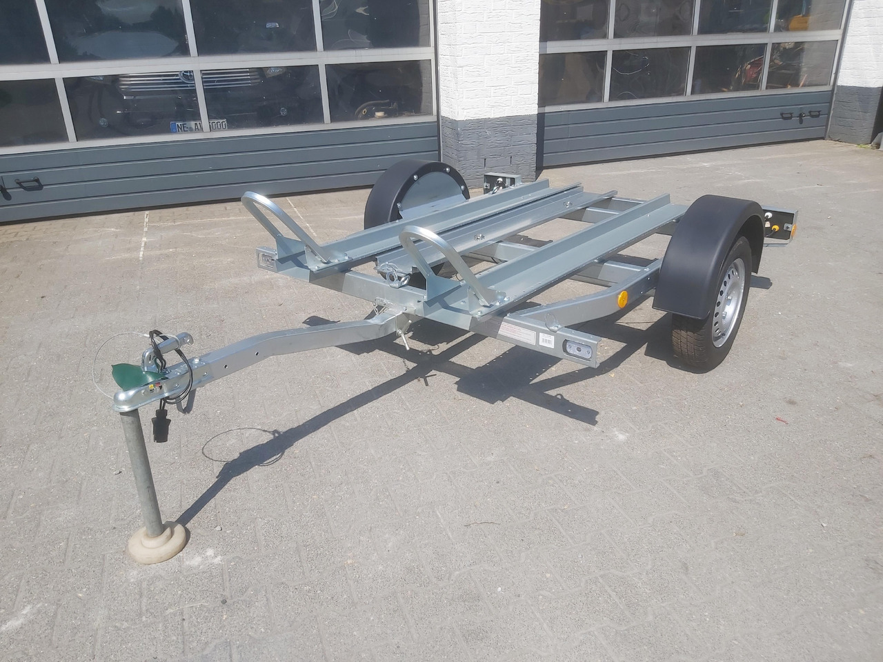 Motorradanhänger Motostar N7-220 2 Standschienen +Auffahrrampe ankippbar 750kg Aktion bei Onlinekauf - 오토바이 트레일러 : 사진 2 Motorradanhänger Motostar N7-220 2 Standschienen +Auffahrrampe ankippbar 750kg Aktion bei Onlinekauf - 오토바이 트레일러 : 사진 2