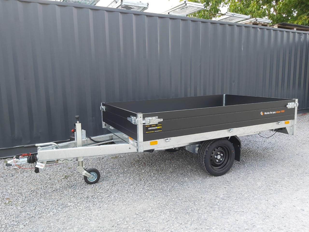 Saris Kipper K1 256 150 1500 1 256x150x30cm black Edition Handpumpe 13" (S) 1500kg Online Aktion - 덤프 트레일러 : 사진 3 Saris Kipper K1 256 150 1500 1 256x150x30cm black Edition Handpumpe 13" (S) 1500kg Online Aktion - 덤프 트레일러 : 사진 3