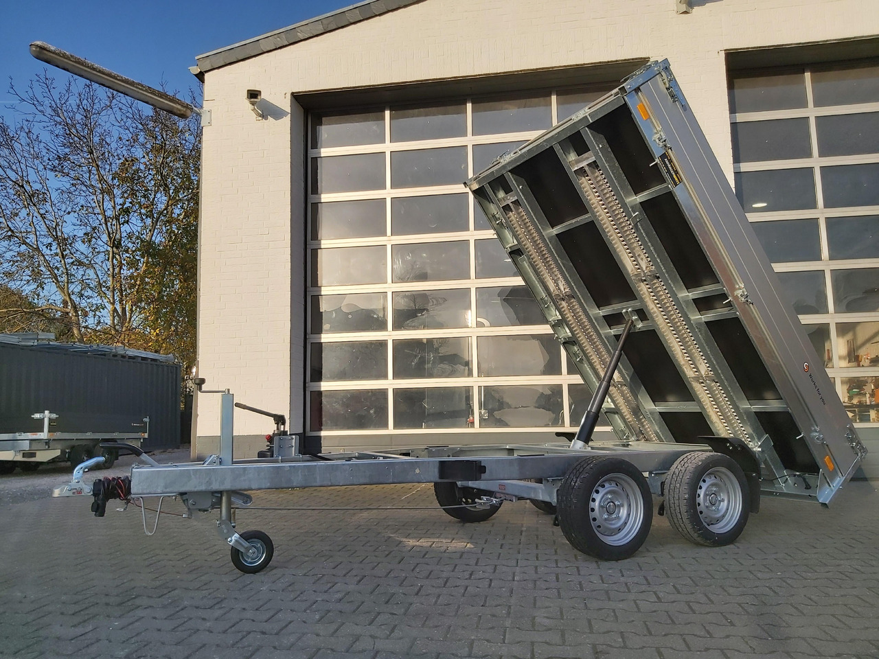 Saris Kipper K1 276 170 2000 2 276x170x30cm Alu Auffahrrampen Heckstützen Handpumpe 13" 2000kg - 덤프 트레일러 : 사진 2 Saris Kipper K1 276 170 2000 2 276x170x30cm Alu Auffahrrampen Heckstützen Handpumpe 13" 2000kg - 덤프 트레일러 : 사진 2