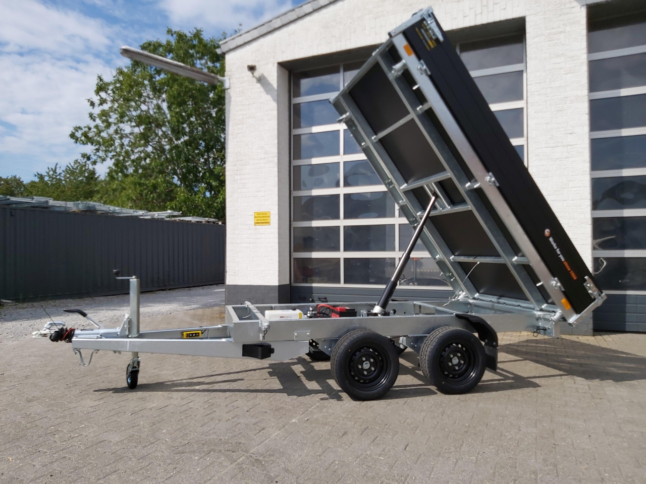 Saris Kipper K3 276 170 2700 2 E 276x170x30cm black Edition Elektro 13" (S) 2700kg Januar Aktion - 덤프 트레일러 : 사진 2 Saris Kipper K3 276 170 2700 2 E 276x170x30cm black Edition Elektro 13" (S) 2700kg Januar Aktion - 덤프 트레일러 : 사진 2