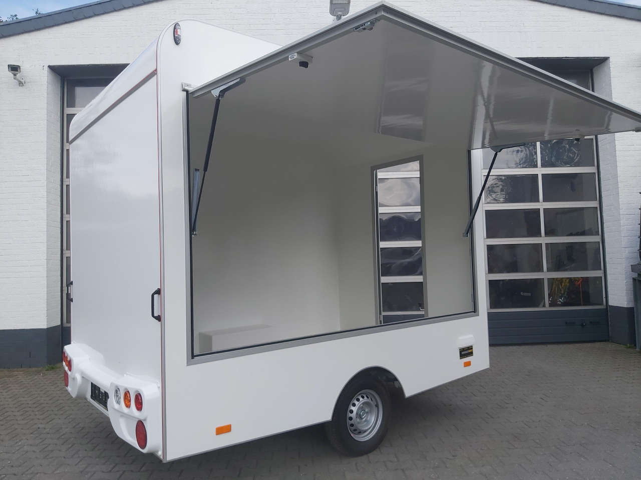 Verkaufsanhänger VK 300 200 aero retro 300cm 1 Verkaufsklappe DIY Leerwagen (M) 1300kg - 자판기 트레일러 : 사진 4 Verkaufsanhänger VK 300 200 aero retro 300cm 1 Verkaufsklappe DIY Leerwagen (M) 1300kg - 자판기 트레일러 : 사진 4