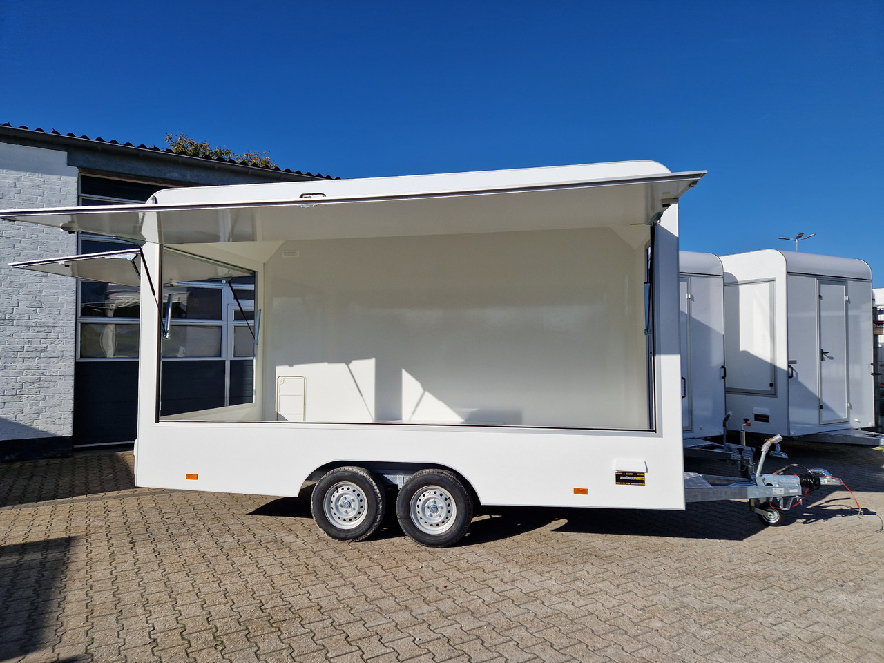 Verkaufsanhänger VK 422 200 aero retro 420x200x230cm 2 Verkaufsklappen Tür vorn (XL) 2000kg - 자판기 트레일러 : 사진 5 Verkaufsanhänger VK 422 200 aero retro 420x200x230cm 2 Verkaufsklappen Tür vorn (XL) 2000kg - 자판기 트레일러 : 사진 5