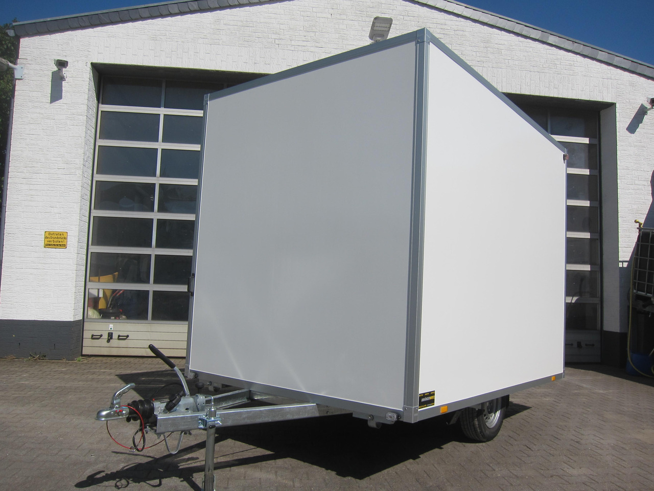 Verkaufsanhänger VKE 1330/206 300cm 1 Verkaufsklappe Multi Leerwagen Hecktür (M) 1300kg Ausstellung - 자판기 트레일러 : 사진 5 Verkaufsanhänger VKE 1330/206 300cm 1 Verkaufsklappe Multi Leerwagen Hecktür (M) 1300kg Ausstellung - 자판기 트레일러 : 사진 5