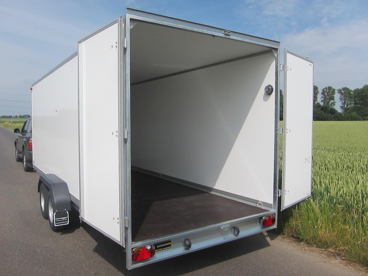 WM Meyer Kofferanhänger AZ 3560/200 S40 601x200x205cm 3500kg preorder Aktion - 밀폐형 박스 트레일러 : 사진 5 WM Meyer Kofferanhänger AZ 3560/200 S40 601x200x205cm 3500kg preorder Aktion - 밀폐형 박스 트레일러 : 사진 5