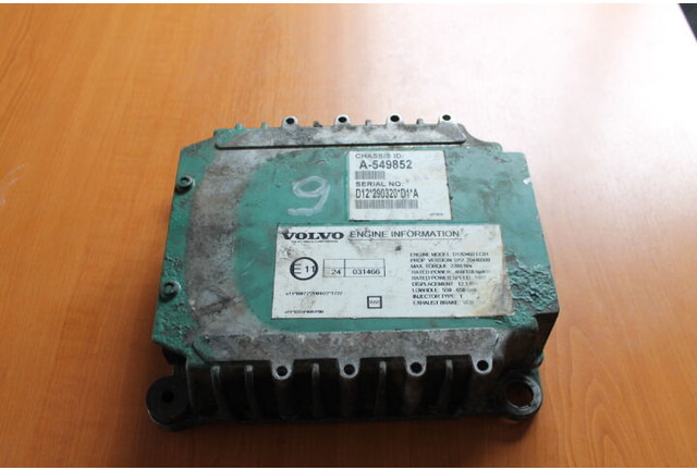 Volvo A-549852 - ECU : 사진 3 Volvo A-549852 - ECU : 사진 3