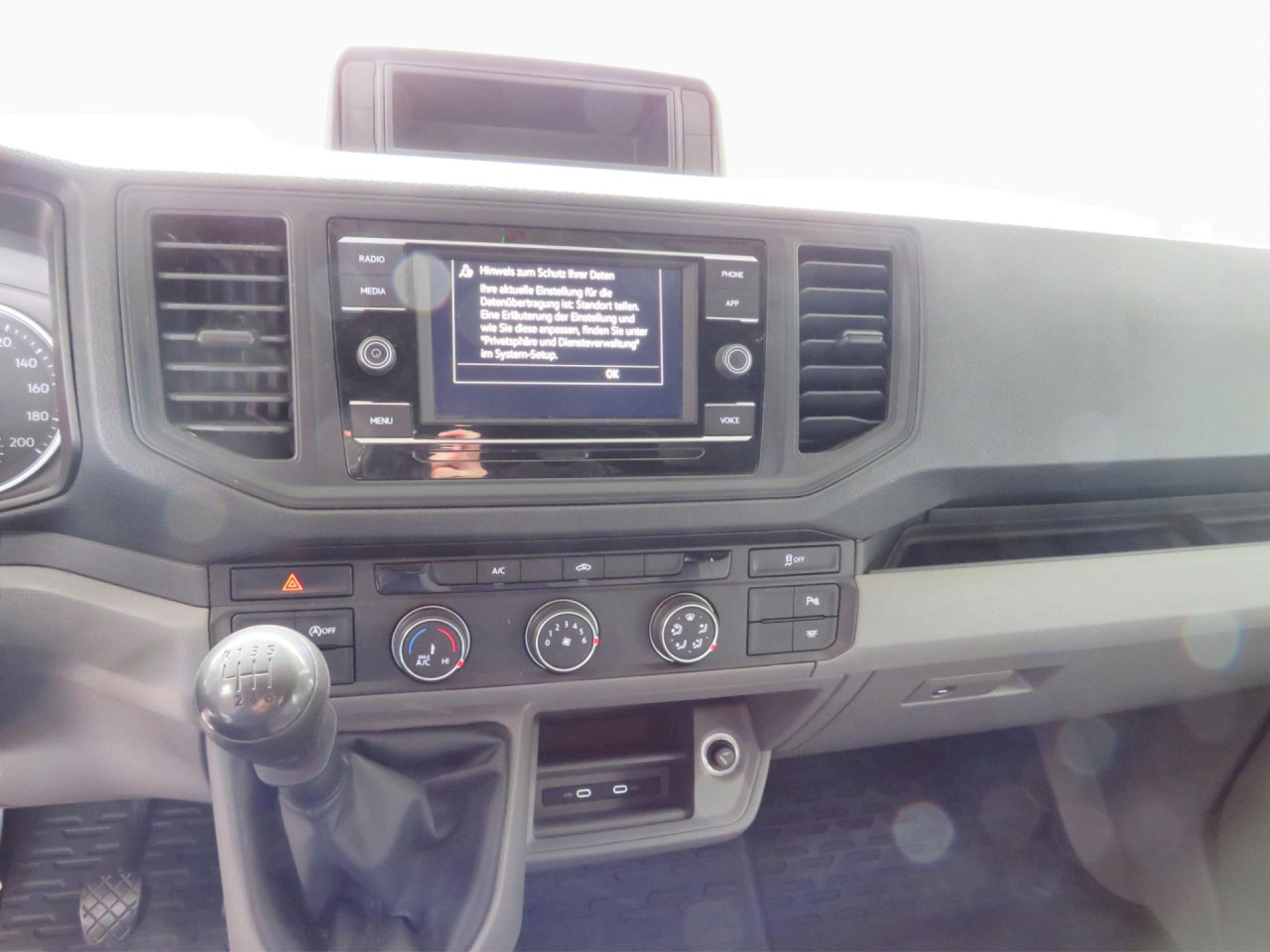 VOLKSWAGEN Crafter 35 L3H3 Kasten Euro6 Klima ZV - 패널 밴 : 사진 3 VOLKSWAGEN Crafter 35 L3H3 Kasten Euro6 Klima ZV - 패널 밴 : 사진 3