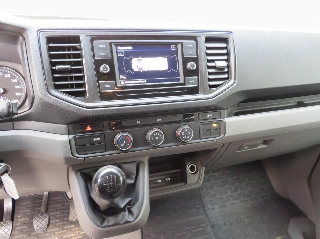 VOLKSWAGEN Crafter 35 L4H3 Doka Kasten Klima AHK Navi ZV - 패널 밴, 콤비 밴 : 사진 4 VOLKSWAGEN Crafter 35 L4H3 Doka Kasten Klima AHK Navi ZV - 패널 밴, 콤비 밴 : 사진 4