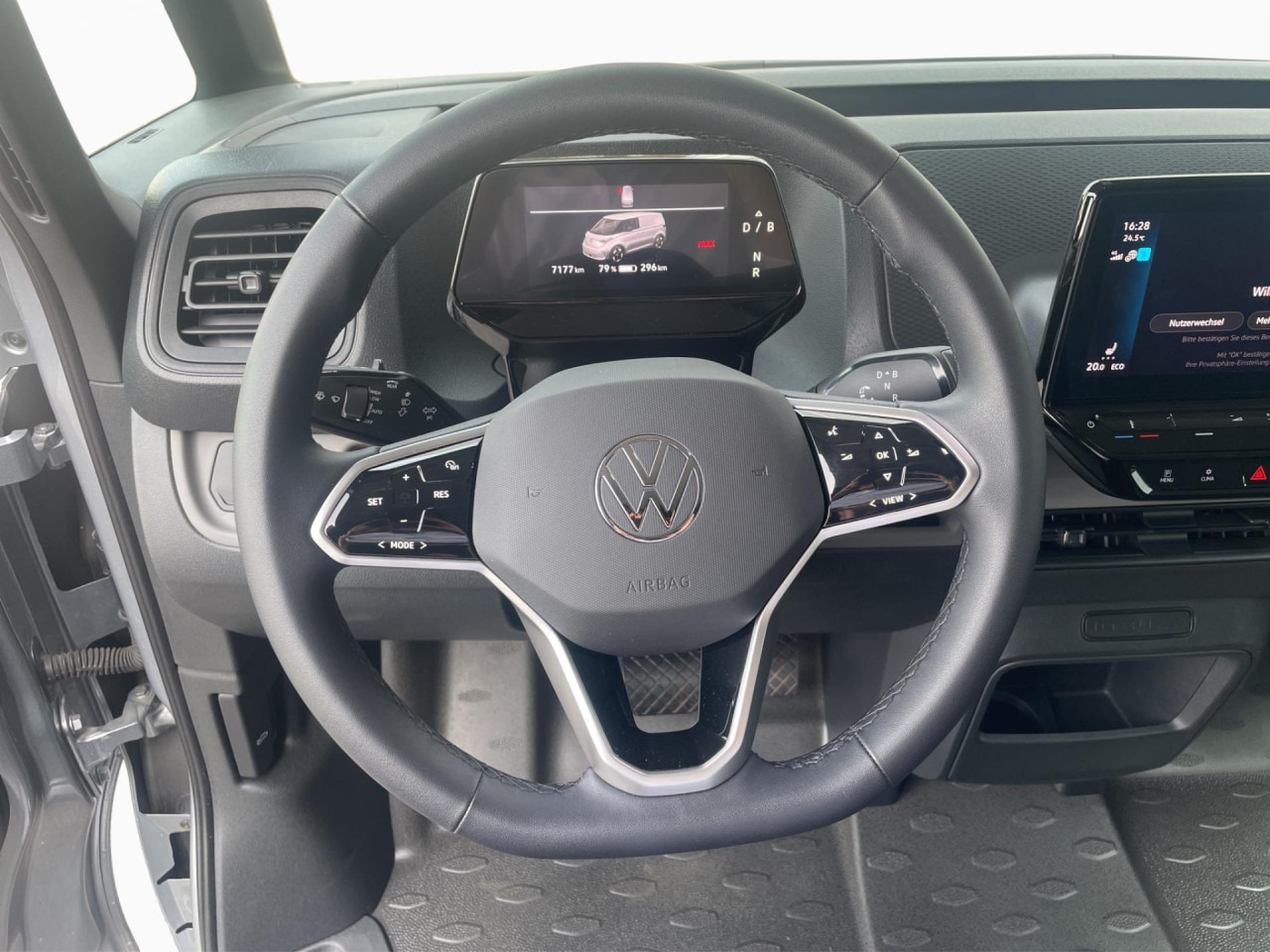 VOLKSWAGEN ID.Buzz Cargo 150 kW Klima AHK Navi - 소형 밴, 전기 밴 : 사진 2 VOLKSWAGEN ID.Buzz Cargo 150 kW Klima AHK Navi - 소형 밴, 전기 밴 : 사진 2