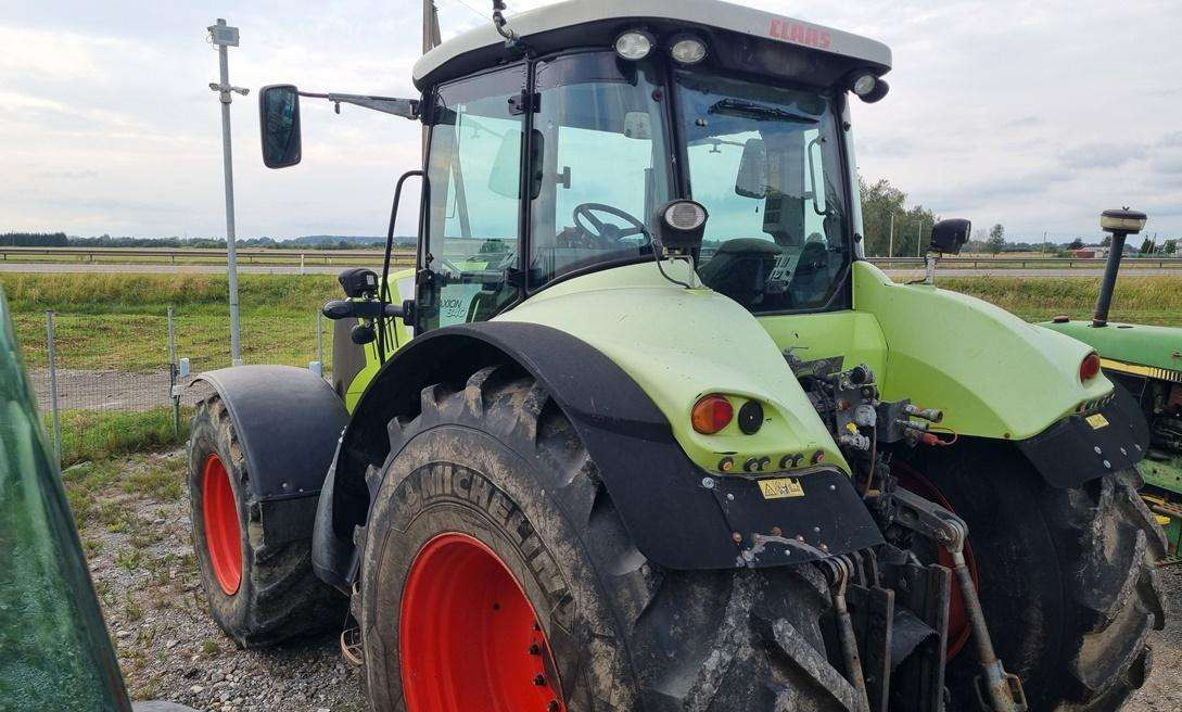 Claas Axion 840 - 장궤형 트랙터 : 사진 5 Claas Axion 840 - 장궤형 트랙터 : 사진 5