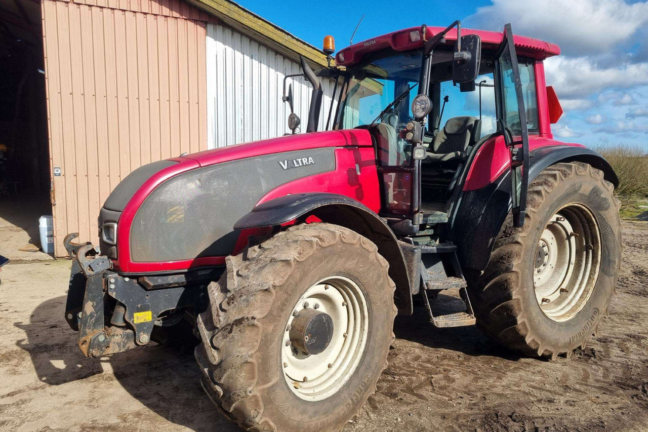 Valtra T190 - 장궤형 트랙터 : 사진 1 Valtra T190 - 장궤형 트랙터 : 사진 1