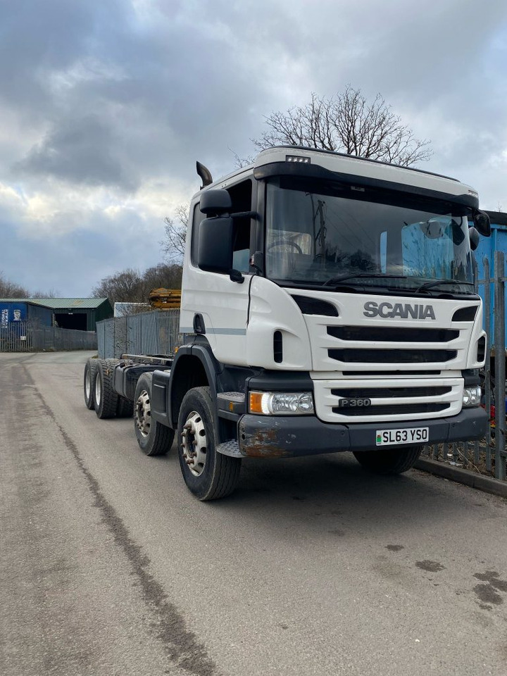 Scania P360 8x4 Chassis Cab - 캡 새시 트럭 : 사진 1 Scania P360 8x4 Chassis Cab - 캡 새시 트럭 : 사진 1