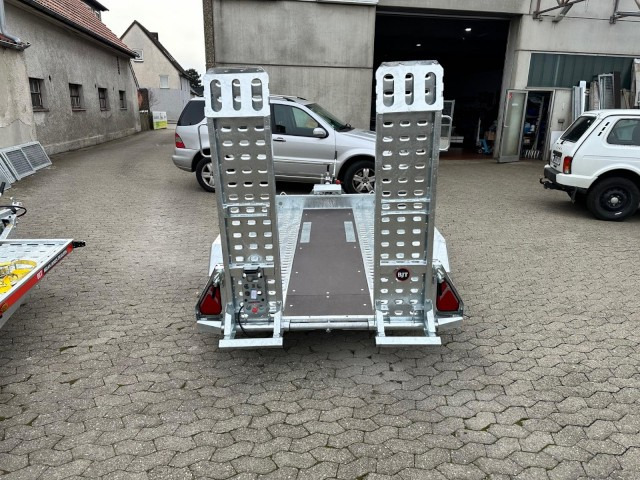 Brian James Cargo Digger Plant 2 Baumaschinenanhänger 543-2813-35-2-12, 2800 x 1300 mm, 3,5 to. - 플랜트 트레일러 : 사진 3 Brian James Cargo Digger Plant 2 Baumaschinenanhänger 543-2813-35-2-12, 2800 x 1300 mm, 3,5 to. - 플랜트 트레일러 : 사진 3