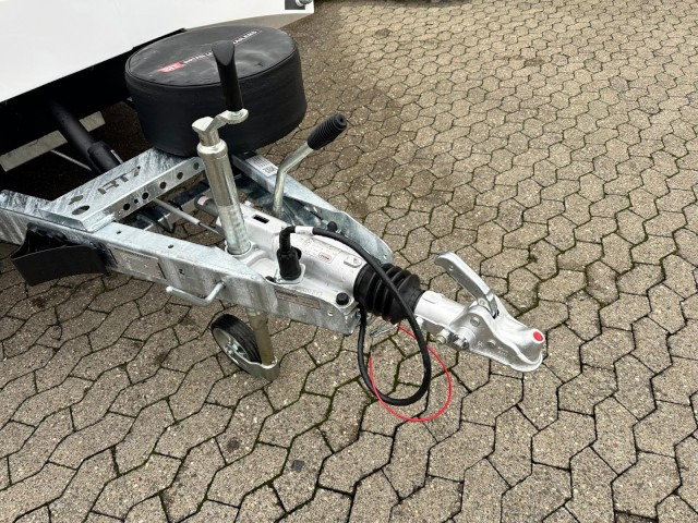 Brian James Race Transporter 7, RT7 397-6023-35-3-10-W, 6000 x 2300 mm, 3,5 to. - 오토트랜스포터 트레일러 : 사진 5 Brian James Race Transporter 7, RT7 397-6023-35-3-10-W, 6000 x 2300 mm, 3,5 to. - 오토트랜스포터 트레일러 : 사진 5