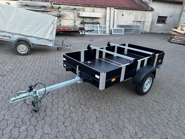 Faltos Blackline mit Fahrradträger, 750 kg, 2420 x 1420 x 300 mm - 자동차 트레일러 : 사진 1 Faltos Blackline mit Fahrradträger, 750 kg, 2420 x 1420 x 300 mm - 자동차 트레일러 : 사진 1