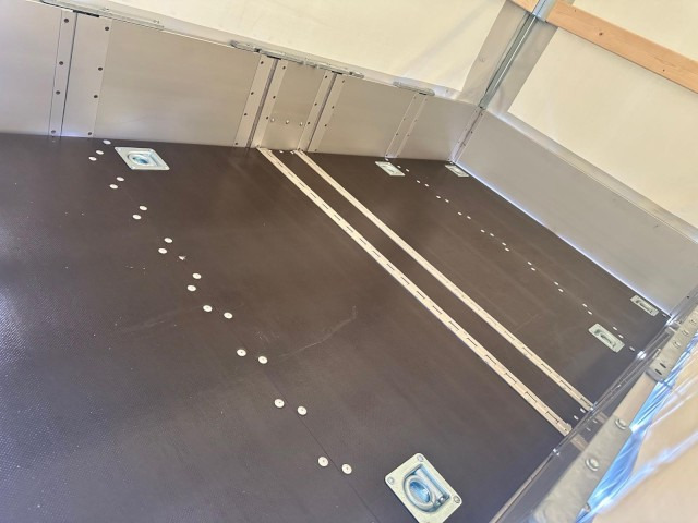 Faltos Pureline Vorteilsaktion, Hochplane 750 kg, 2420 x 1420 x 300 mm - 자동차 트레일러 : 사진 4 Faltos Pureline Vorteilsaktion, Hochplane 750 kg, 2420 x 1420 x 300 mm - 자동차 트레일러 : 사진 4