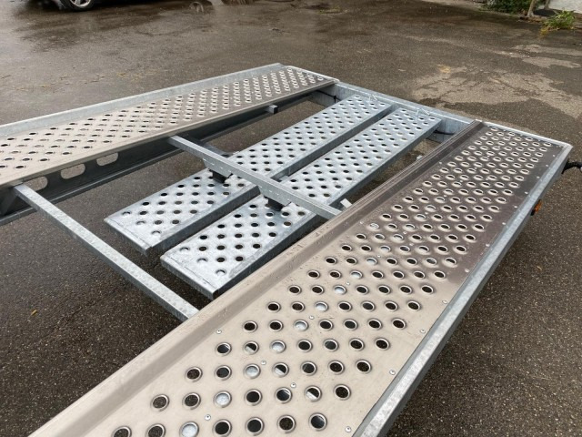 Gala BGG Taurus Duo 85 35 3, 8500 x 2150 mm, 3-Achs, für 2 Autos - 오토트랜스포터 트레일러 : 사진 4 Gala BGG Taurus Duo 85 35 3, 8500 x 2150 mm, 3-Achs, für 2 Autos - 오토트랜스포터 트레일러 : 사진 4