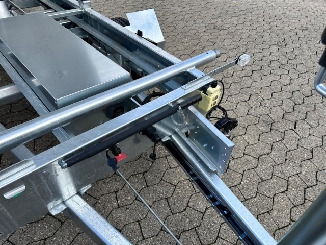Humbaur 3-Seitenkipper HTK 2700.27 E-Pumpe Alu, 2670 x 1500 x 350 mm, 2,7 to. - 덤프 트레일러 : 사진 3 Humbaur 3-Seitenkipper HTK 2700.27 E-Pumpe Alu, 2670 x 1500 x 350 mm, 2,7 to. - 덤프 트레일러 : 사진 3