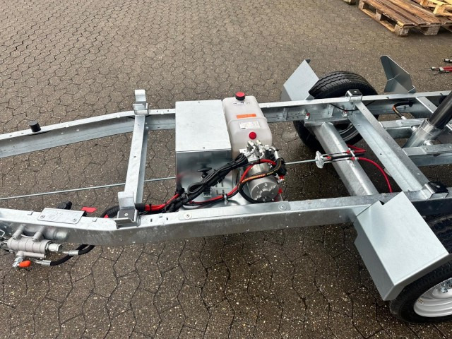 Humbaur HUK 182715 Heckkipper 1,8 t. E-Pumpe, 2680 x 1500 x 300mm - 덤프 트레일러 : 사진 3 Humbaur HUK 182715 Heckkipper 1,8 t. E-Pumpe, 2680 x 1500 x 300mm - 덤프 트레일러 : 사진 3