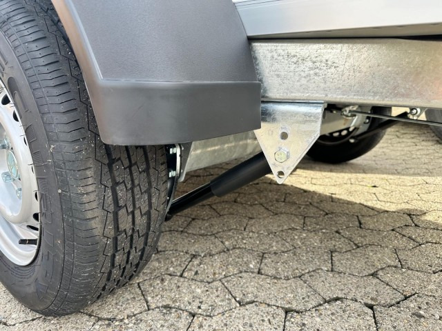 Humbaur Koffer HK 132513-15P, 100 km/h 1,3 t. 2510 x 1310 x 1520 mm - 밀폐형 박스 트레일러 : 사진 3 Humbaur Koffer HK 132513-15P, 100 km/h 1,3 t. 2510 x 1310 x 1520 mm - 밀폐형 박스 트레일러 : 사진 3