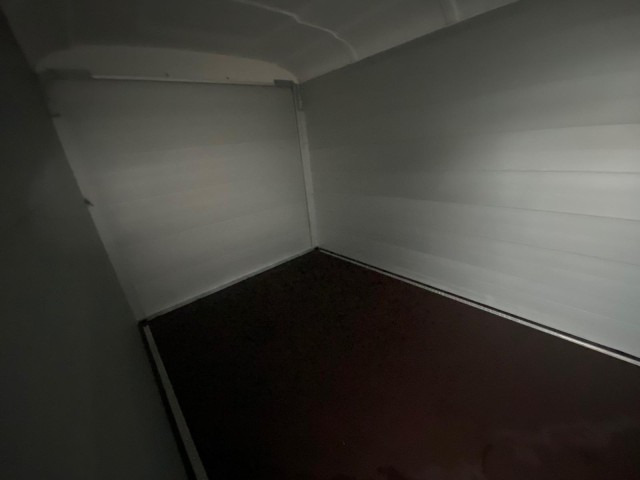 Humbaur Poly-Alu Koffer HKPA 153217, 1,5 to. 3280 x 1770 x 1800 mm - 밀폐형 박스 트레일러 : 사진 3 Humbaur Poly-Alu Koffer HKPA 153217, 1,5 to. 3280 x 1770 x 1800 mm - 밀폐형 박스 트레일러 : 사진 3