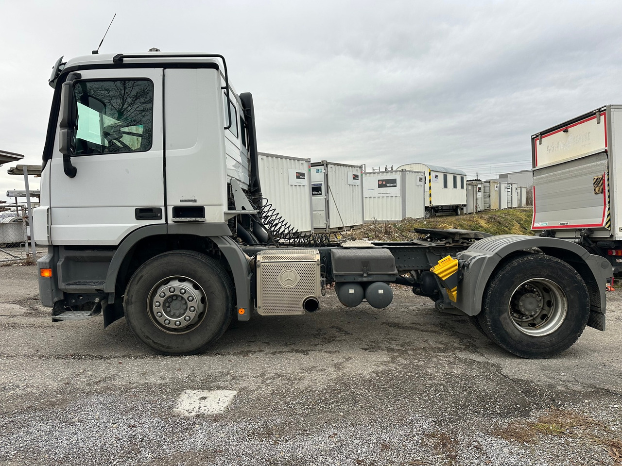 MERCEDES-BENZ Actros 18.46 4x2 ORG km 131.700 - 트랙터 유닛 : 사진 2 MERCEDES-BENZ Actros 18.46 4x2 ORG km 131.700 - 트랙터 유닛 : 사진 2