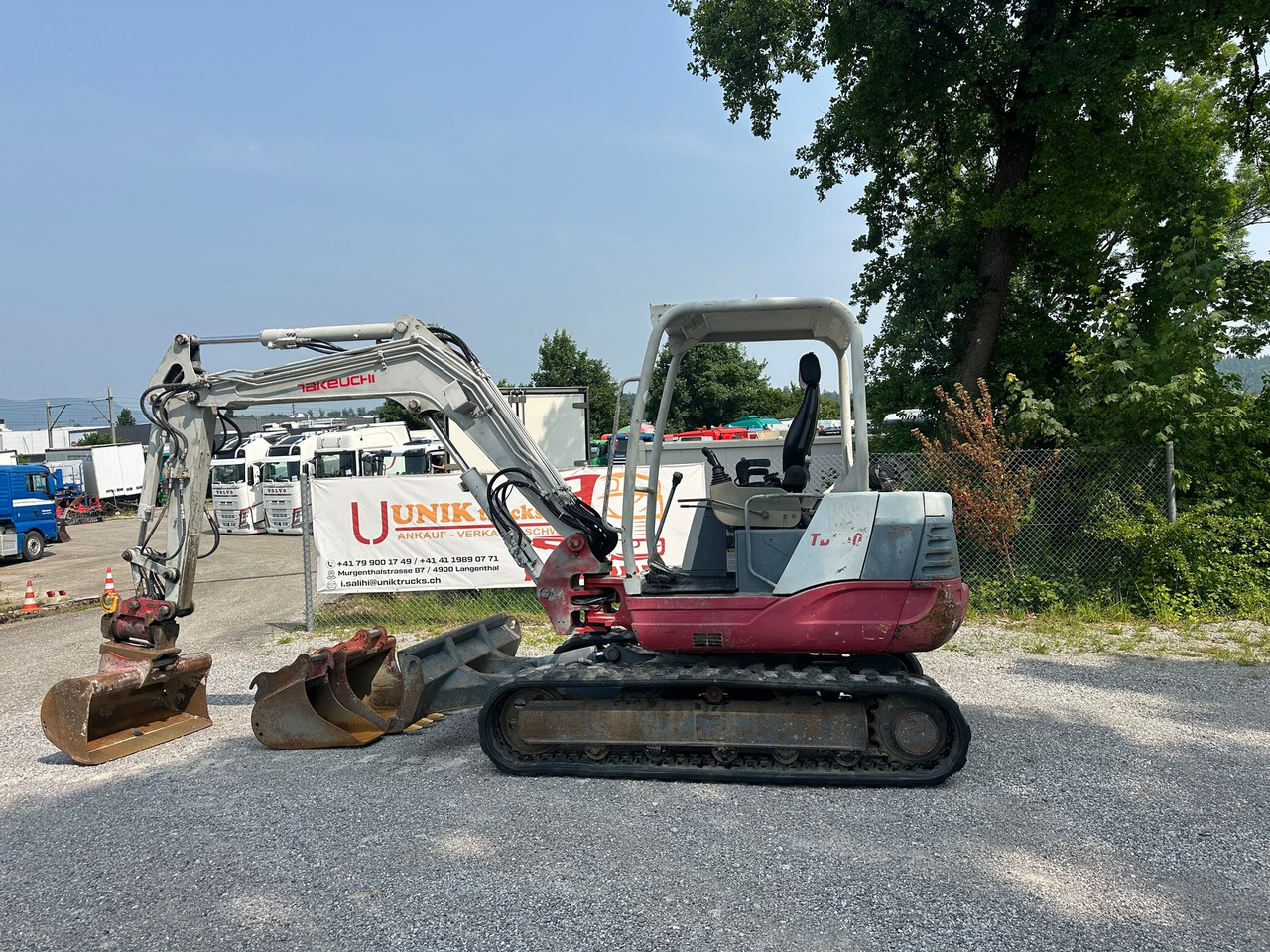 굴착기 TAKEUCHI TB 250 5t : 사진 13