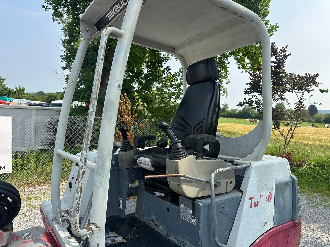 굴착기 TAKEUCHI TB 250 5t : 사진 6