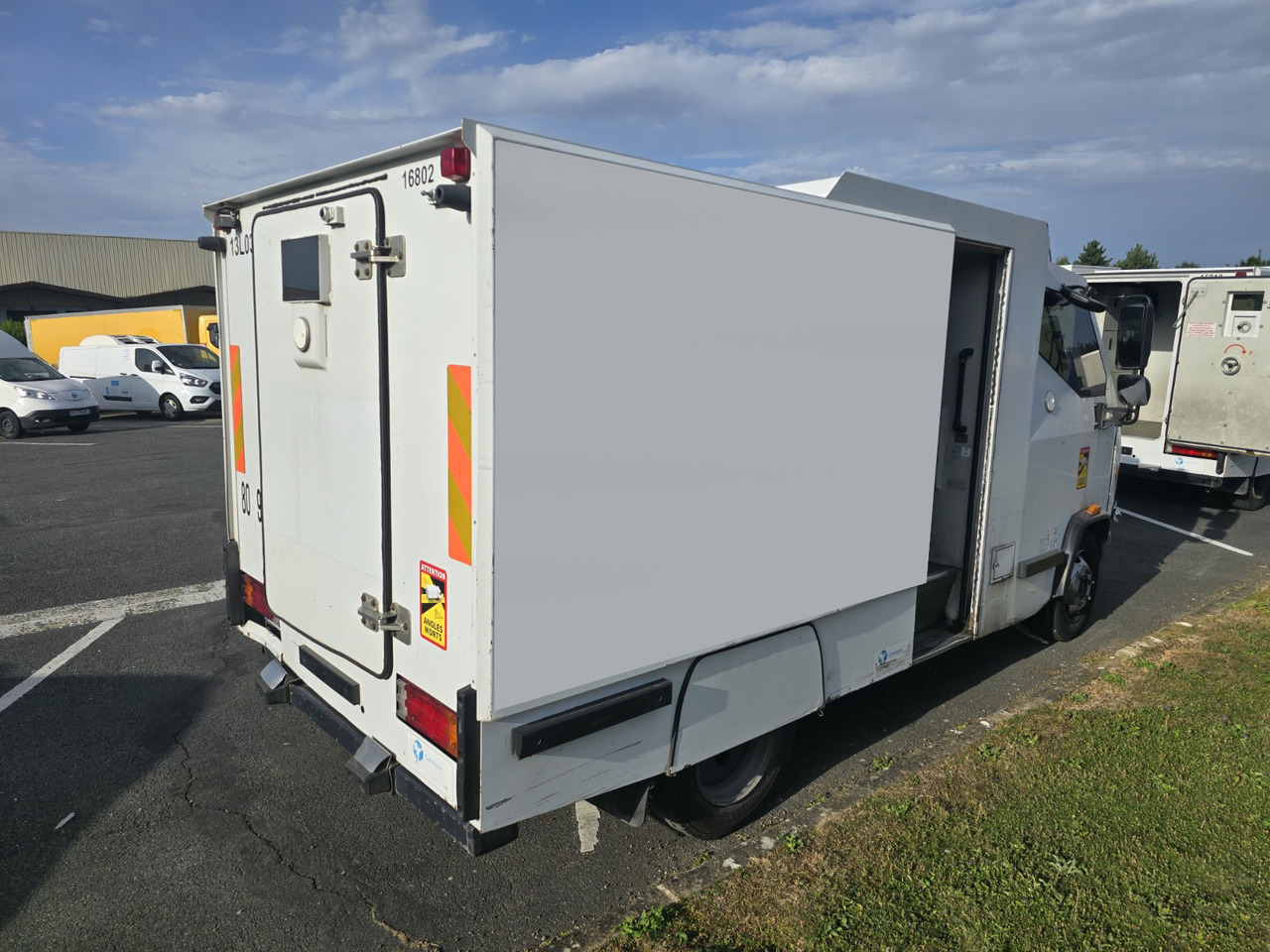 Mercedes Vario 816 - 수집용 차량 : 사진 3 Mercedes Vario 816 - 수집용 차량 : 사진 3