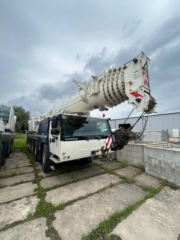 LIEBHERR LTM 1095-5.1 - 모바일 크레인 : 사진 1 LIEBHERR LTM 1095-5.1 - 모바일 크레인 : 사진 1