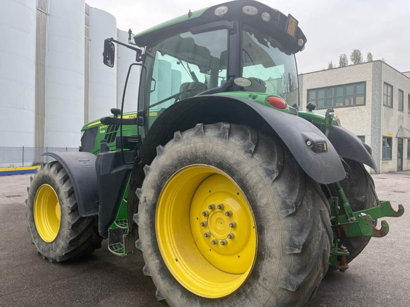 John Deere 6210 R AutoPower - 장궤형 트랙터 : 사진 4 John Deere 6210 R AutoPower - 장궤형 트랙터 : 사진 4