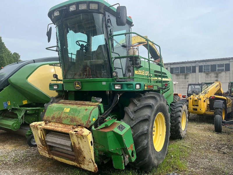John Deere 7700 - 견인식 목초수확기 : 사진 2 John Deere 7700 - 견인식 목초수확기 : 사진 2