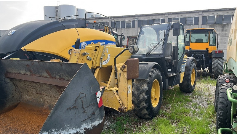 Komatsu WH 713 - 텔레스코픽 핸들러 : 사진 3 Komatsu WH 713 - 텔레스코픽 핸들러 : 사진 3