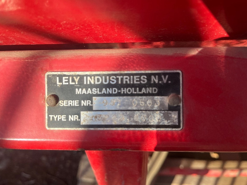 Lely Centerliner CB 1000 - 비료 스프레더 : 사진 5 Lely Centerliner CB 1000 - 비료 스프레더 : 사진 5