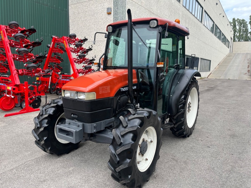 New Holland TN 55 D - 장궤형 트랙터 : 사진 1 New Holland TN 55 D - 장궤형 트랙터 : 사진 1
