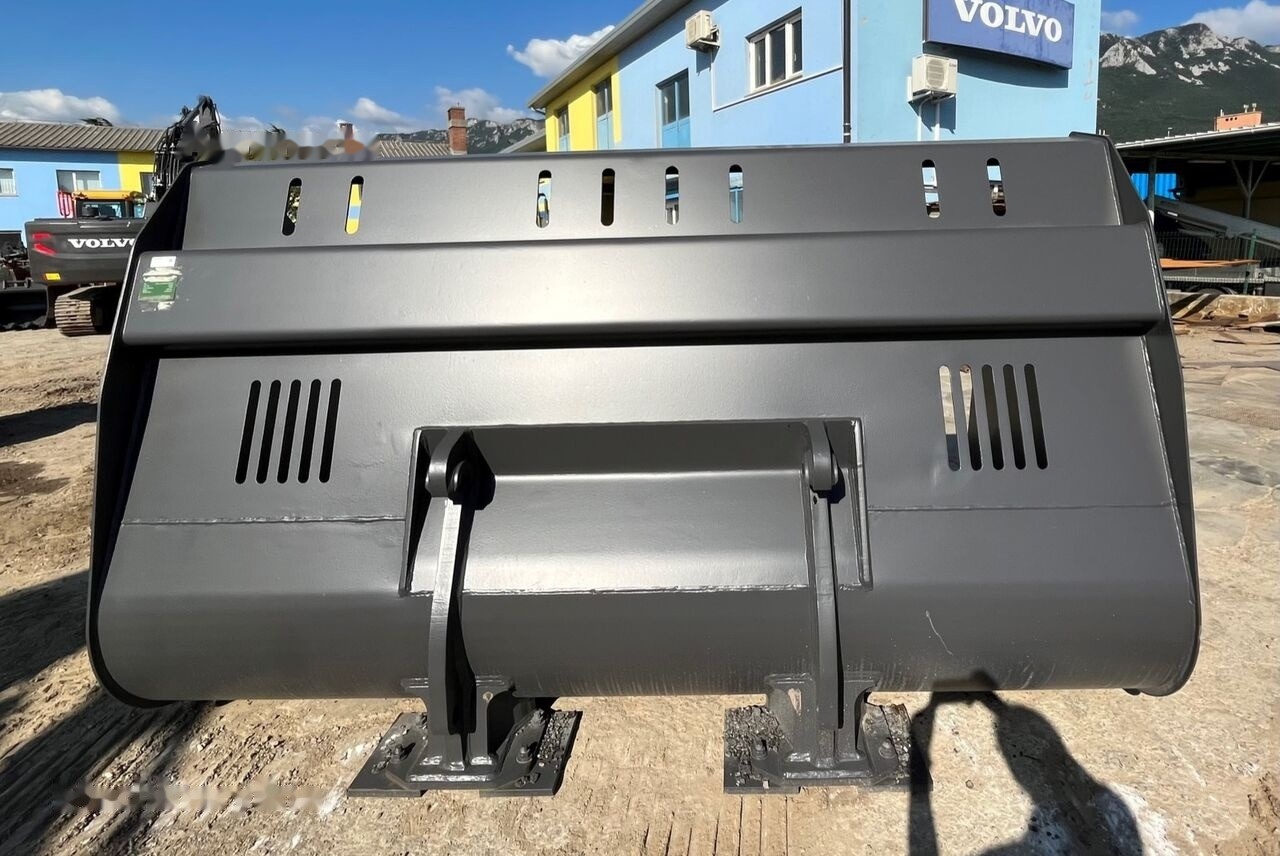 Balavto Loader bucket 3000 mm - 로더 버킷 : 사진 5 Balavto Loader bucket 3000 mm - 로더 버킷 : 사진 5